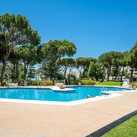 Vista Mar Y Piscina En Puerto Banus Apartment Marbella